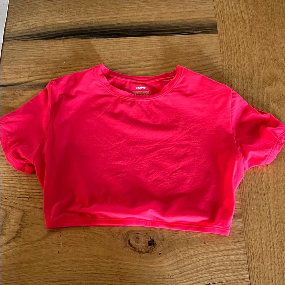 SKIMS‎ "Fits Everybody Super Cropped T-Shirt"